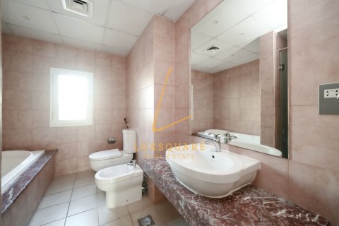 Villa in Dubai 1 bedroom, 180 sq.m. № 143764 - photo 14