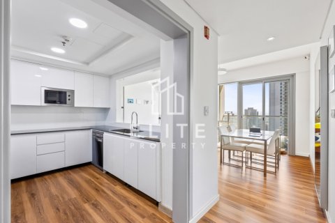 Appartement à Golf Towers, The Views, Dubai, 2 chambres, 131 m², № 145839 - photo 15