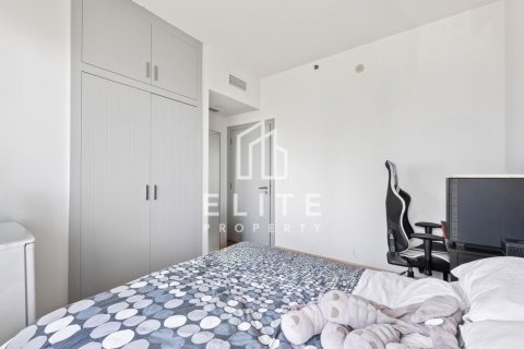 Appartement à Golf Towers, The Views, Dubai, 2 chambres, 131 m², № 145839 - photo 8