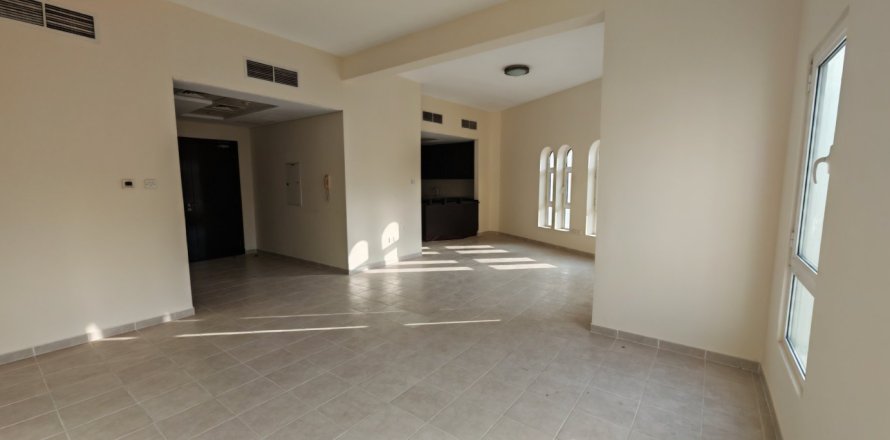 Appartement à Dubai, 2 chambres, 144 m², № 143580