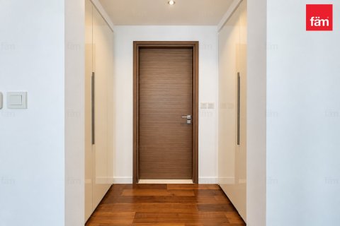 Apartment in City Walk, Dubai 2 bedrooms, 182.1 sq.m. № 145943 - photo 23