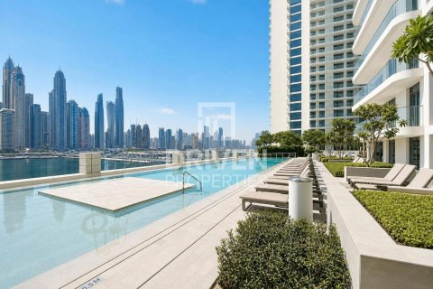 Снять в аренду квартиру в EMAAR Beachfront, Dubai Harbour, Дубай: 2 спальни, 111.39м², № 145032 - фото 9