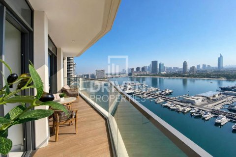Снять в аренду квартиру в EMAAR Beachfront, Dubai Harbour, Дубай: 2 спальни, 111.39м², № 145032 - фото 10
