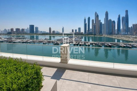 Снять в аренду квартиру в EMAAR Beachfront, Dubai Harbour, Дубай: 2 спальни, 111.39м², № 145032 - фото 24