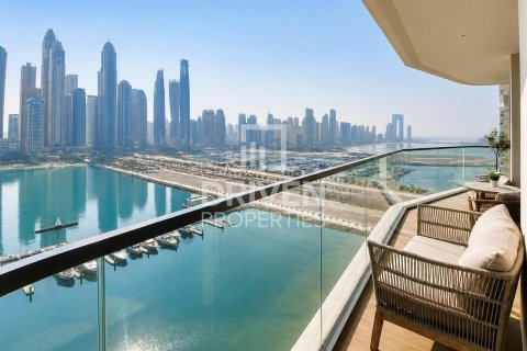 Снять в аренду квартиру в EMAAR Beachfront, Dubai Harbour, Дубай: 2 спальни, 111.39м², № 145032 - фото 15