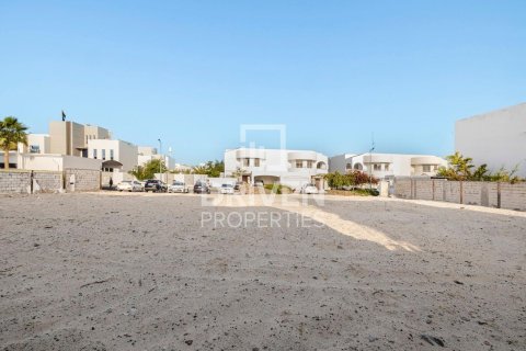 Terreno en Umm Suqeim, Dubai, 1117.62 m², № 144305 - foto 6