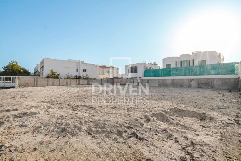 Terreno en Umm Suqeim, Dubai, 1117.62 m², № 144305 - foto 3