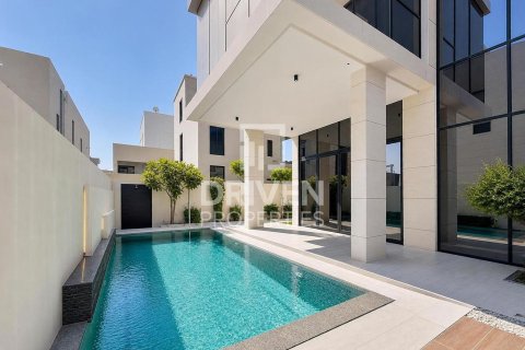 Villa in Nad Al Sheba 1, Nadd Al Sheba, Dubai 5 bedrooms, 464.79 sq.m. № 144979 - photo 26