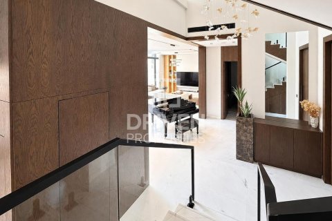 Villa in Nad Al Sheba 1, Nadd Al Sheba, Dubai 5 bedrooms, 464.79 sq.m. № 144979 - photo 12