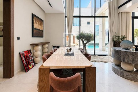 Villa in Nad Al Sheba 1, Nadd Al Sheba, Dubai 5 bedrooms, 464.79 sq.m. № 144979 - photo 5