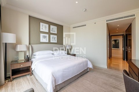 Apartment in The Address Residence Fountain Views, Downtown Dubai (Downtown Burj Dubai), Dubai 3 bedrooms, 205.87 sq.m. № 145424 - photo 8