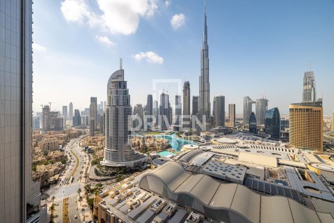 Apartment in The Address Residence Fountain Views, Downtown Dubai (Downtown Burj Dubai), Dubai 3 bedrooms, 205.87 sq.m. № 145424 - photo 23