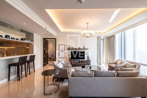 Apartment in The Address Residence Fountain Views, Downtown Dubai (Downtown Burj Dubai), Dubai 3 bedrooms, 205.87 sq.m. № 145424 - photo 5