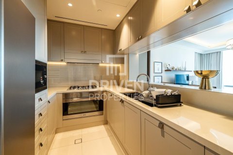 Apartment in The Address Residence Fountain Views, Downtown Dubai (Downtown Burj Dubai), Dubai 3 bedrooms, 205.87 sq.m. № 145424 - photo 17