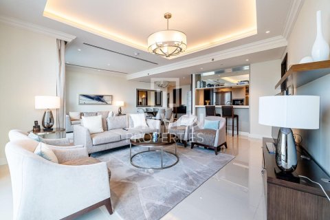 Apartment in The Address Residence Fountain Views, Downtown Dubai (Downtown Burj Dubai), Dubai 3 bedrooms, 205.87 sq.m. № 145424 - photo 2
