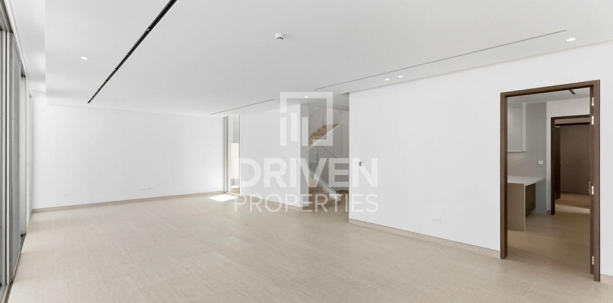 Villa à Jumeirah Park, Dubai, 5 chambres, 696.12 m², № 144732