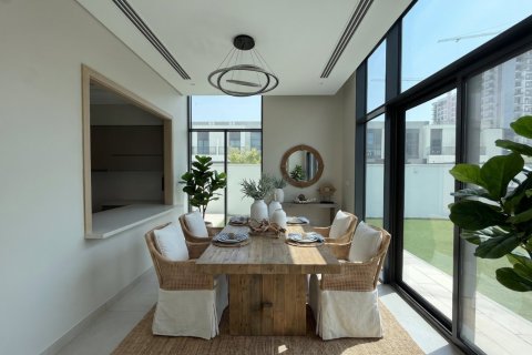 Adosado en Dubai, 4 dormitorios, 336 m², № 143606 - foto 14