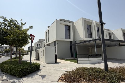 Adosado en Dubai, 4 dormitorios, 336 m², № 143606 - foto 3