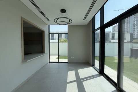 Adosado en Dubai, 4 dormitorios, 336 m², № 143606 - foto 15