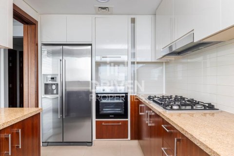 Apartment in Burj Vista, Downtown Dubai (Downtown Burj Dubai), Dubai 3 bedrooms, 169.18 sq.m. № 145393 - photo 7