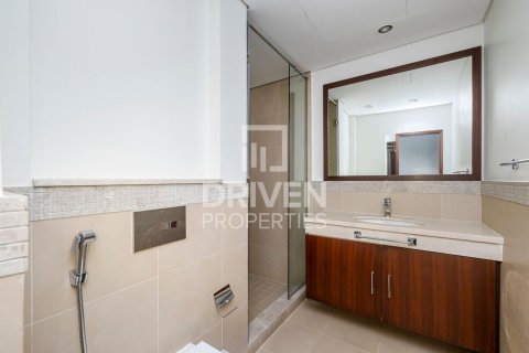 Apartment in Burj Vista, Downtown Dubai (Downtown Burj Dubai), Dubai 3 bedrooms, 169.18 sq.m. № 145393 - photo 14