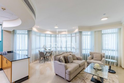 Appartement à Marina Crown, Dubai Marina, Dubai, 2 chambres, 125.14 m², № 144280