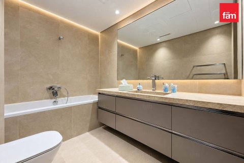 Apartment in Dubai Marina, Dubai 3 bedrooms, 223.9 sq.m. № 143926 - photo 2