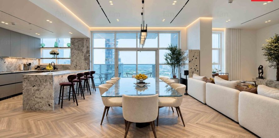 Apartment in Dubai Marina, Dubai 3 bedrooms, 223.9 sq.m. № 143926