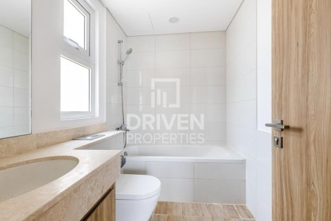 Villa en Amaranta, Dubai Land, Dubai, 4 dormitorios, 330.36 m², № 144296 - foto 22