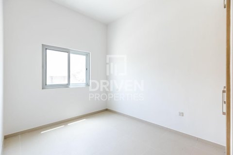 Villa en Amaranta, Dubai Land, Dubai, 4 dormitorios, 330.36 m², № 144296 - foto 10