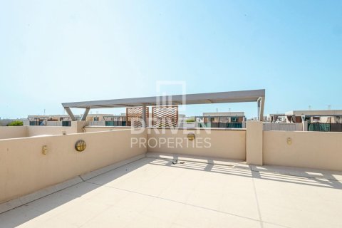 Villa à Meydan, Dubai, 4 chambres, 219.34 m², № 144328 - photo 21