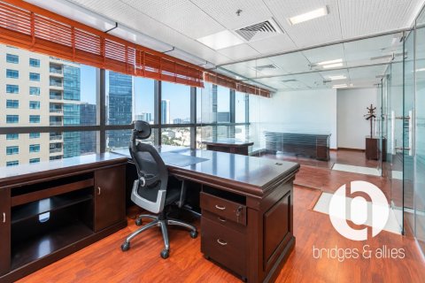 Oficina en Jumeirah Lake Towers, Dubai, 104 m², № 143384