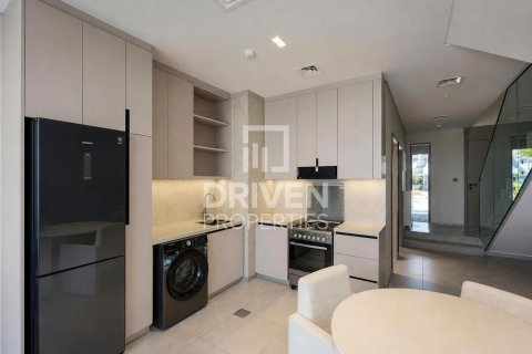 Maison de ville à Mohammed Bin Rashid City, Dubai, 2 chambres, 130.99 m², № 144352 - photo 4