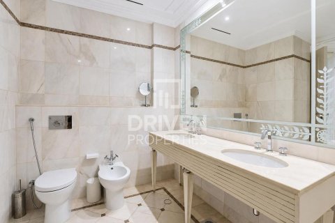 منزل ذو طابقين في Palazzo Versace, Culture Village, دبي 3 غرف نوم, 471.48 م² رقم 144337 - صورة 19