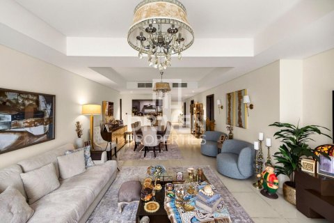 Apartment in The Crescent, Palm Jumeirah, Dubai 3 bedrooms, 397.9 sq.m. № 144906