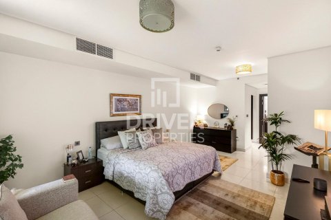 Apartment in The Crescent, Palm Jumeirah, Dubai 3 bedrooms, 397.9 sq.m. № 144906 - photo 11