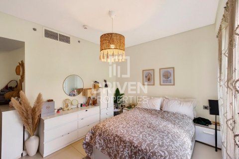 Apartment in The Crescent, Palm Jumeirah, Dubai 3 bedrooms, 397.9 sq.m. № 144906 - photo 6