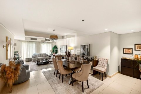 Apartment in The Crescent, Palm Jumeirah, Dubai 3 bedrooms, 397.9 sq.m. № 144906 - photo 3