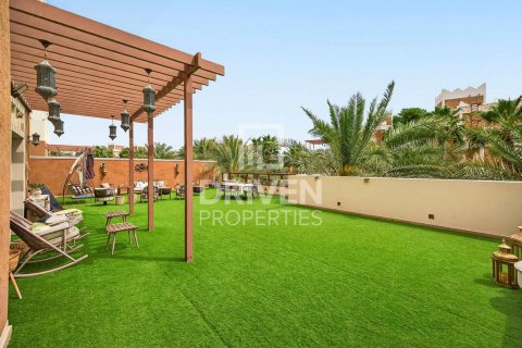 Apartment in The Crescent, Palm Jumeirah, Dubai 3 bedrooms, 397.9 sq.m. № 144906 - photo 19