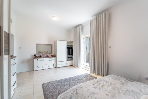Villa en Jumeirah Islands, Dubai, 4 dormitorios, 488 m², № 143568 - foto 11