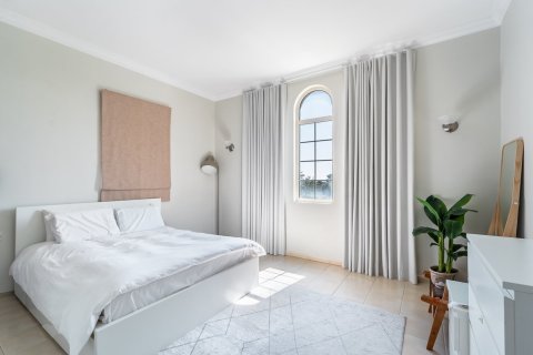 Villa en Jumeirah Islands, Dubai, 4 dormitorios, 488 m², № 143568 - foto 9