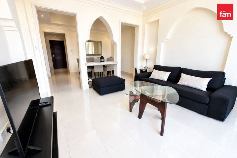 Apartment in Old Town, Dubai 1 bedroom, 103.6 sq.m. № 143434 - photo 2