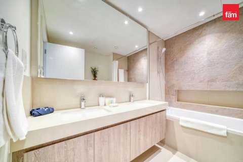 Apartment in Downtown Dubai (Downtown Burj Dubai), Dubai 2 bedrooms, 110.8 sq.m. № 143344 - photo 17