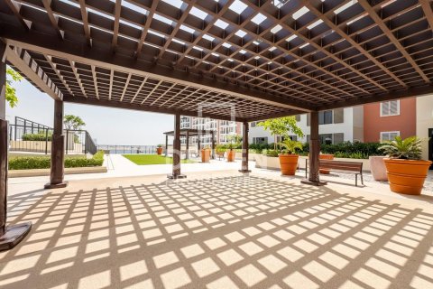 Снять в аренду квартиру в La Mer, Джумейра, Дубай: 1 спальня, 74.32м², № 145399 - фото 18