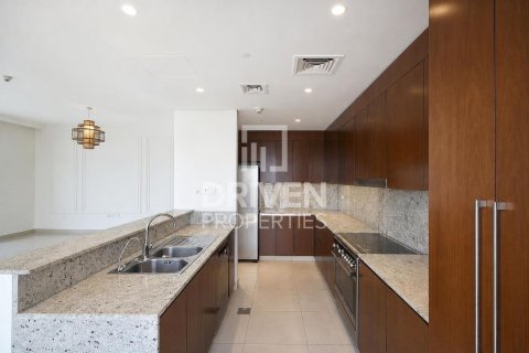 Apartment in Dubai 3 bedrooms, 180.7 sq.m. № 145580 - photo 14