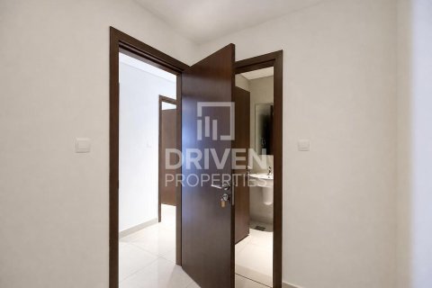 Apartment in Dubai 3 bedrooms, 180.7 sq.m. № 145580 - photo 13