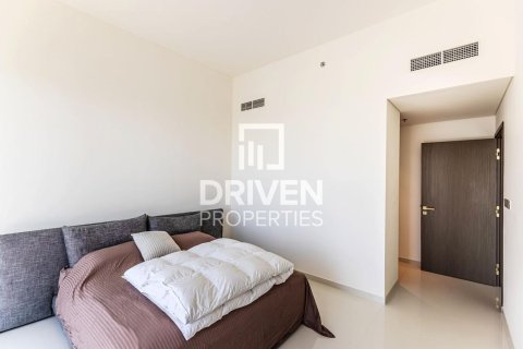 Appartement à EMAAR Beachfront, Dubai Harbour, Dubai, 2 chambres, 148.27 m², № 144275 - photo 4