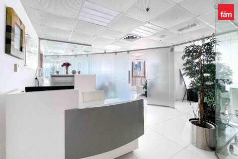 Bureau à Dubai, 141.6 m², № 143987 - photo 2