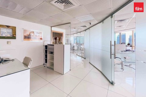 Bureau à Dubai, 141.6 m², № 143987 - photo 6