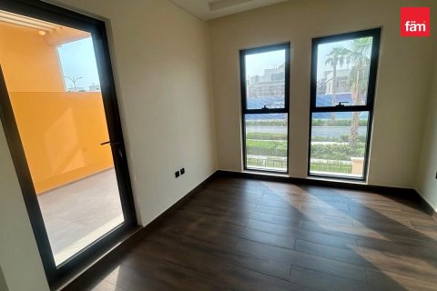 Villa à Dubai, 144 m², № 143722 - photo 2